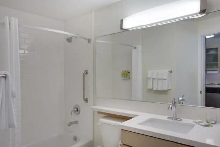 Candlewood Suites Miami Intl Airport - 36Th St, An Ihg - 67