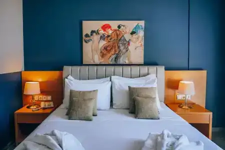 Apollo Resort Art - 143