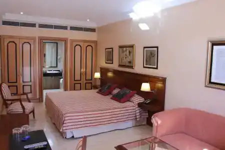 Villa Vik - Boutique - 39