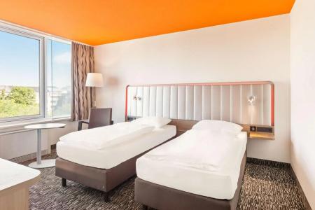Park Inn by Radisson Dresden - 27