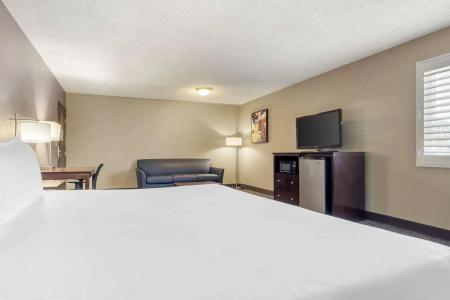 Best Western Mccarran Inn - 63
