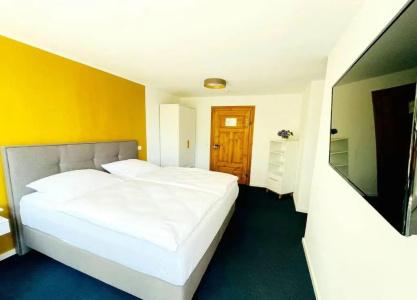 Bayerischer Hof - 59