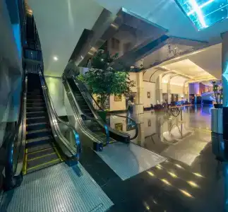 Manhattan Jakarta - 15