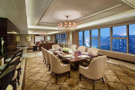 Hilton Shanghai Hongqiao - 36