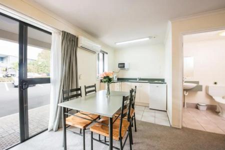 Albany Oak - 31
