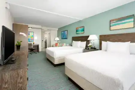 Courtyard by Marriott Waikiki Beach - 5