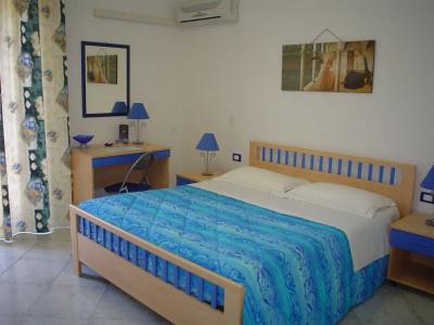 B&B Brezza Marina & Shoreline Restaurant - 1
