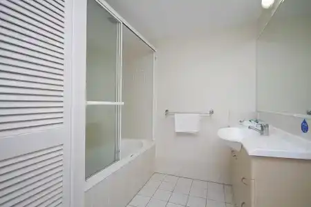 Golden Riviera Absolute Beachfront - 46