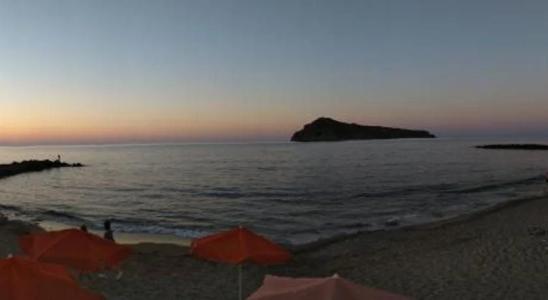 Haris on the beach - 19