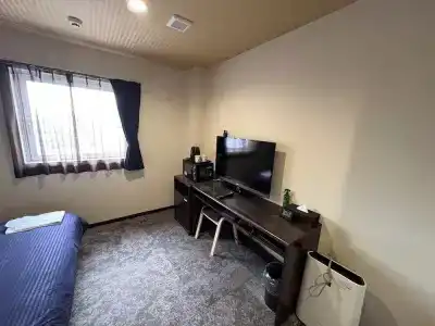 Livemax-Ekimae - 34