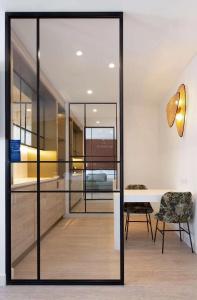 Atocha Madrid, Tapestry Collection by Hilton - 12