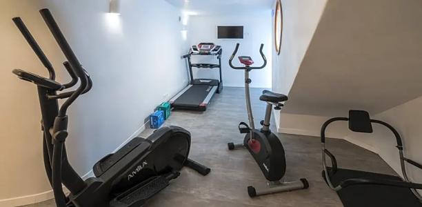 Elite Luxury Suites - 127