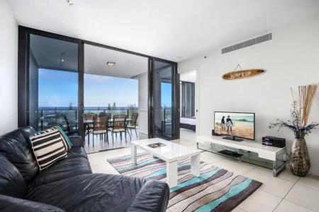 Ultra Broadbeach - 90