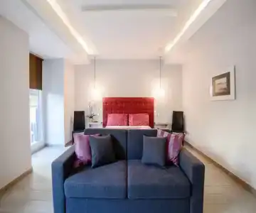 Riviera Luxury Suites - 1