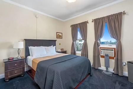 Hollywood Historic - 24