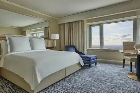 Four Seasons Chicago - 36