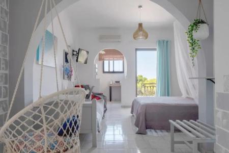 Pefkides Aegina Boutique - 8
