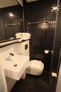Venue - Sg Clean - 45