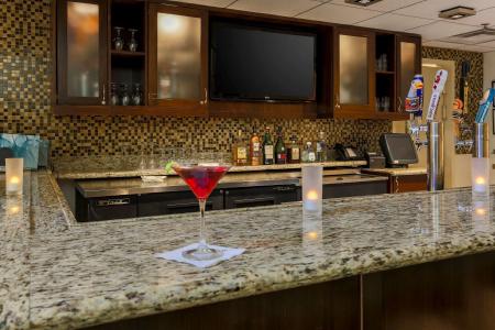 Hilton Garden Inn Dallas/Market Center - 9