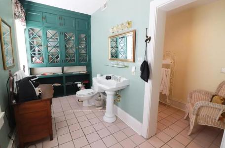 Inn at 835 Boutique - 63