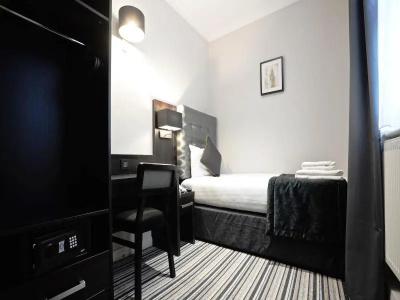The 29 London - 88