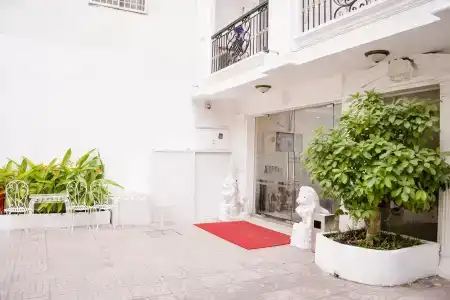 Airport Saigon - Gần ẩm thực đêm chợ Phạm Văn Hai - 23