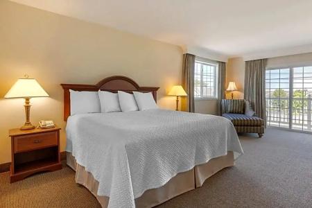 Ogunquit and Suites - 49