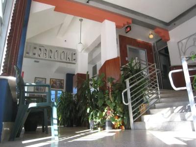 Sherbrooke All Suites - 10