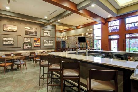 DoubleTree Fallsview & Spa by Hilton - - 16