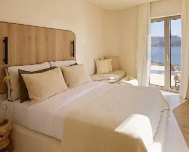 White Pebble Suites - 18