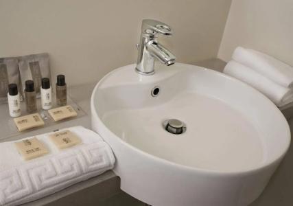 L'Hotel - 9
