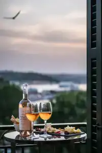 New York Luxury Suites - 43