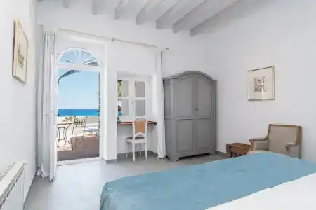 The Sea Club - 7