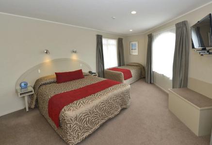 Brougham Heights - 4
