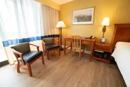 Holiday Inn Express & Suites Virginia Beach Oceanfront, An Ihg - 18