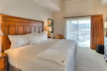 RiverStone Resort & Spa - 317