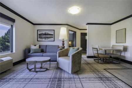 DoubleTree by Hilton - 91