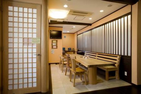 Oyo Ryokan Sparkling Dolphins Inn Kyoto - 13