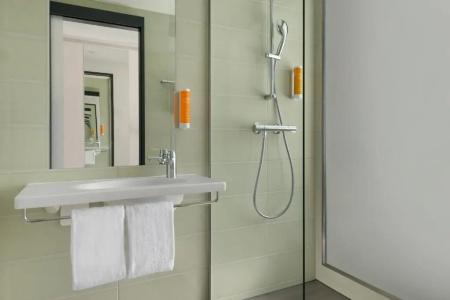 Super 8 by Wyndham Chemnitz - 21