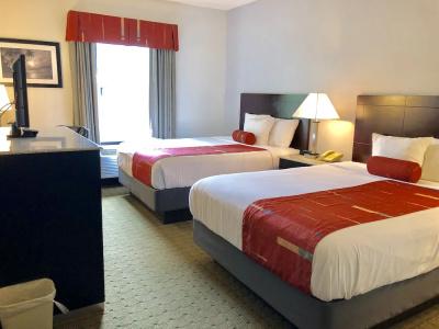 Days Inn & Suites by Wyndham - 72