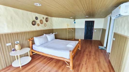 Paree Hut - 71