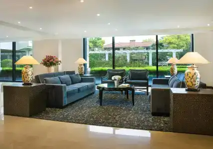 Elegant Suites Westlake - 0