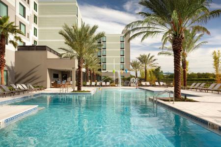 SpringHill Suites by Marriott Orlando at Millenia - 37