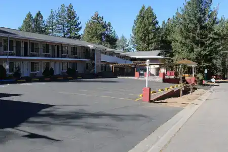 Bluelake Inn @ Heavenly Village - 11