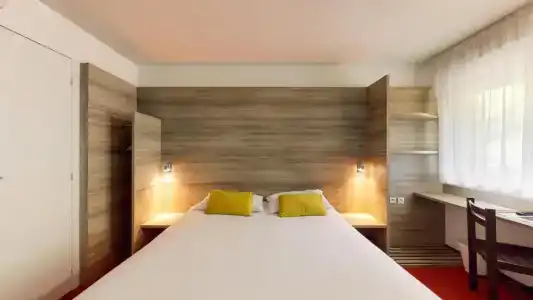 L'Auberge Everde Tarbes-Ibos - 32