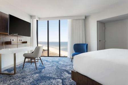 Deltas by Marriott Virginia Beach Bayfront Suites - 34