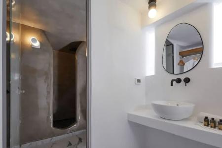 Allure Breeze Suites - 90