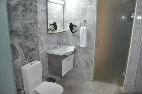 Piyes Otel - 76
