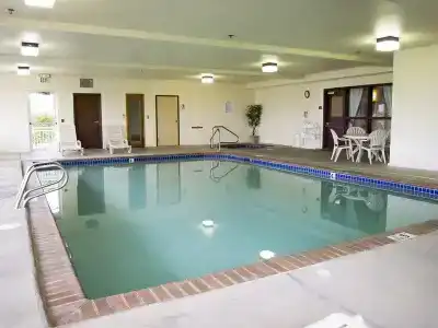 The Ashley Inn of - 21