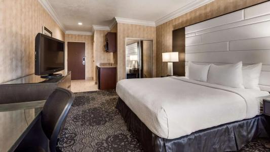Best Western Plus Abbey Inn - 76